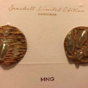 Limited Edition real seashell earrings, pretty!